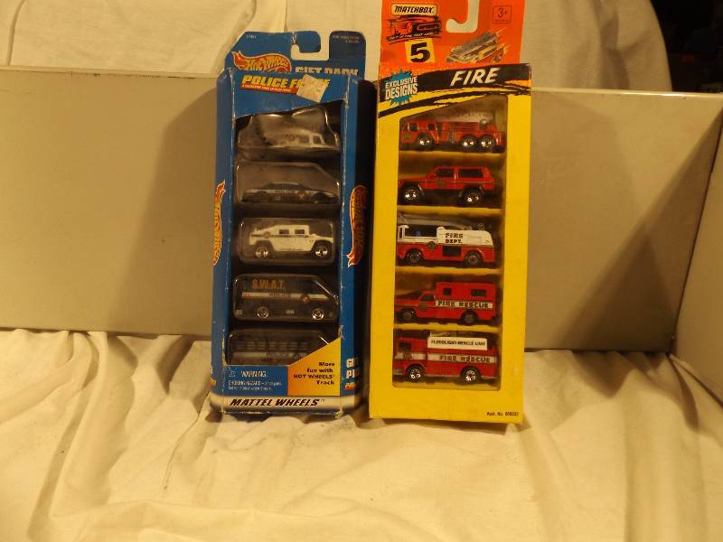 lot 57 image: Toy Cars