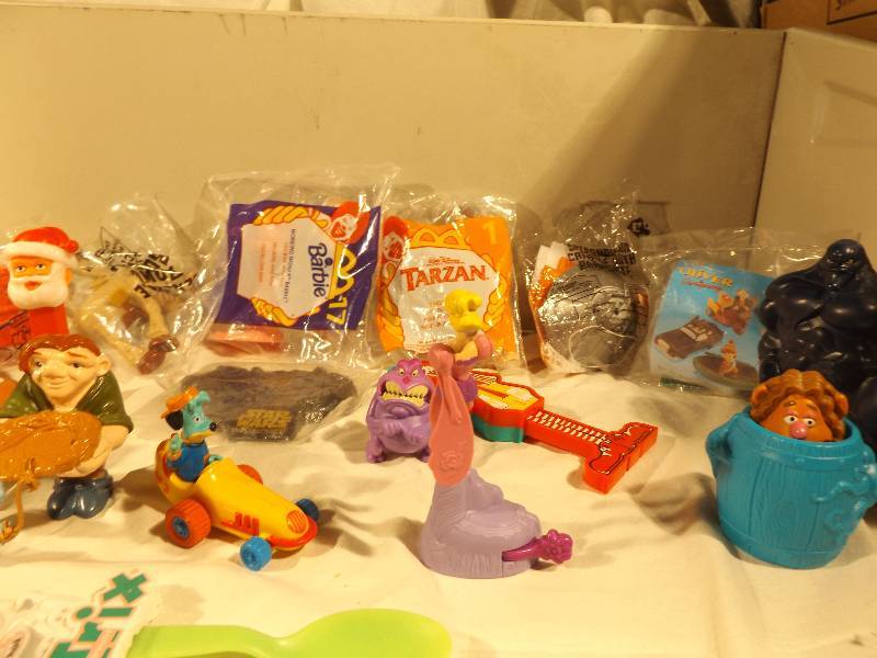lot 66 image: 24 Promotional Toys Assorted Themes