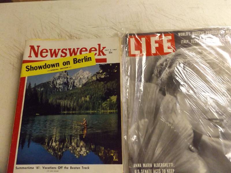 lot 111 image: Vintage Magazines