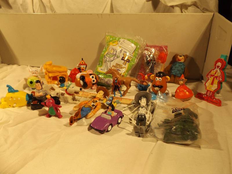 lot 79 image: Toys including Barbie Toy Story and Flintstones
