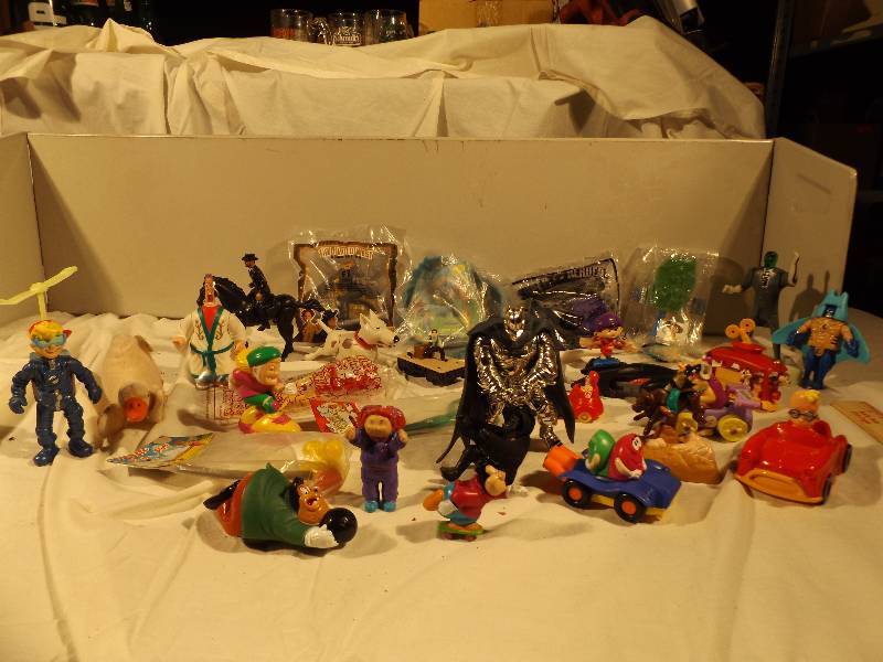 lot 83 image: Small Toys