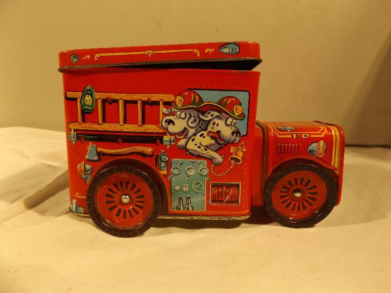 lot 90 image: Tin Fire Engine, Tin Bank