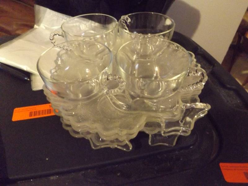 Tea Set, clear glass cups and full tree plate, set for 6