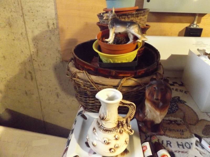 Plantersflower pots, dog figurines, ash  tray