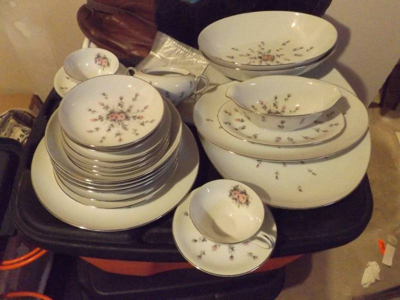 Dining ware set, plates, soup bowls, cups and saucers, salad dish, serving dish and platter, gravy boat. Harmony House Fine China, Rosebud pattern, Made in China