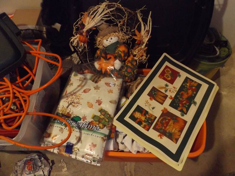 Fall and Thanksgiving Holiday Decorations