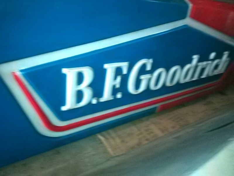 Very Rare Vintage B.F. Goodrich Lighted Sign-MINT condition