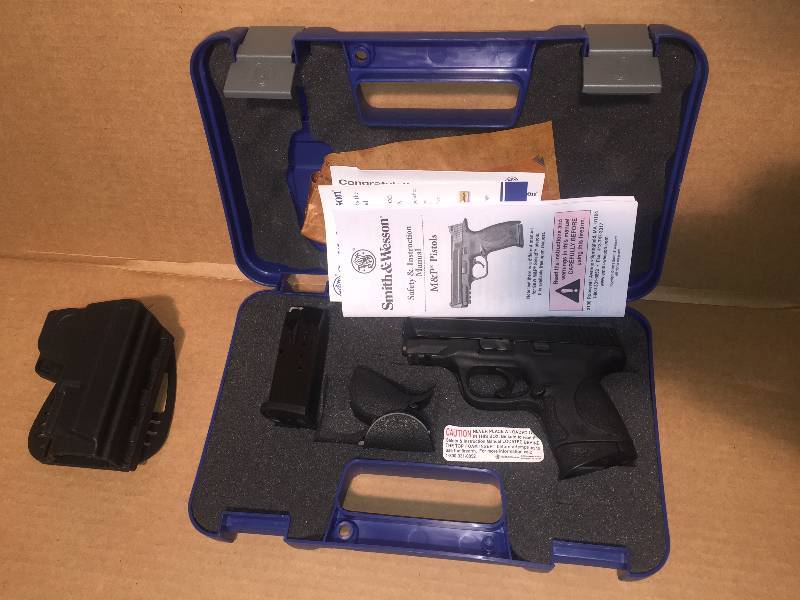 Smith-Wesson MP Compact semi-auto pistol