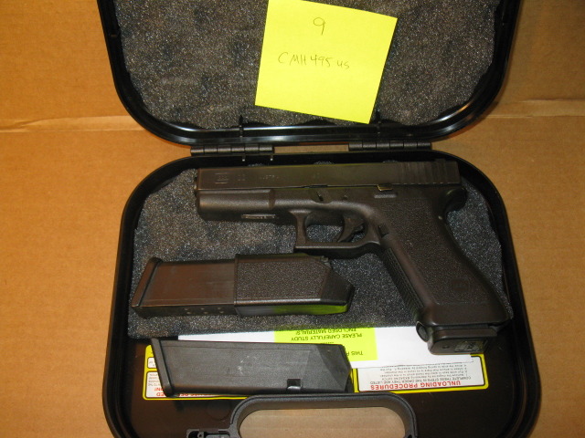 Glock G22 Gen 2 Semi-auto pistol