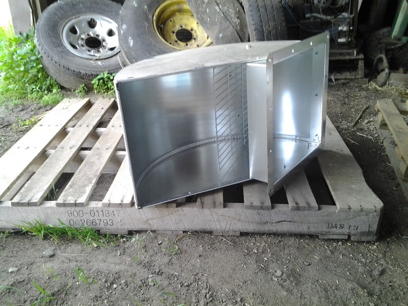 lot 19 image: New 15x15  Westeel gooseneck roof vents  -