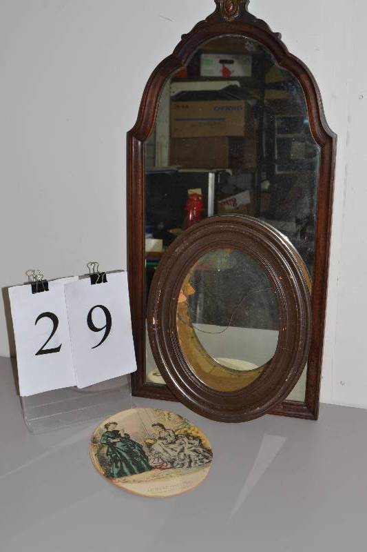 lot 29 image: Mirror & Frame