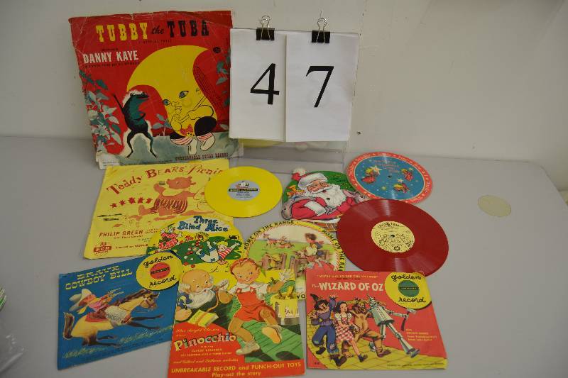 lot 47 image: Vintage childrens records