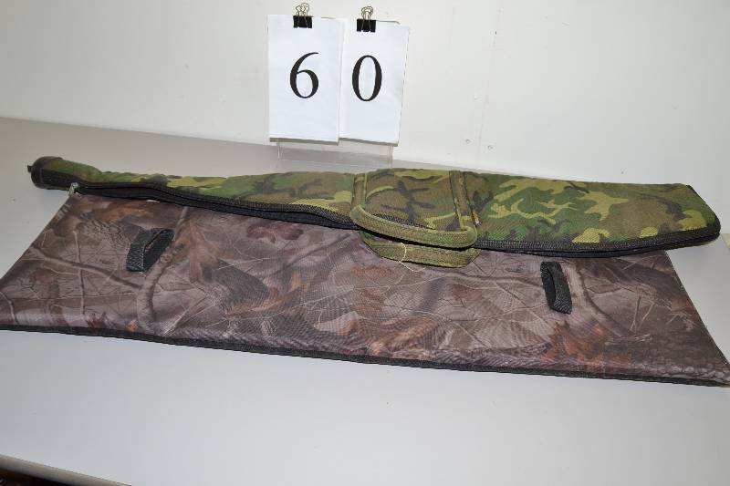 lot 60 image: Gun case & cushion
