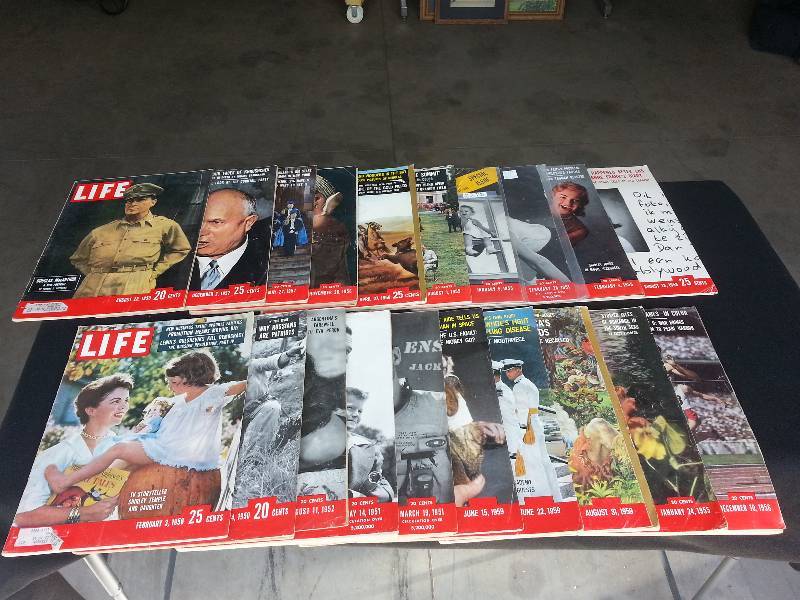lot 51 image: Lot of (20) 1950s Life Magazines