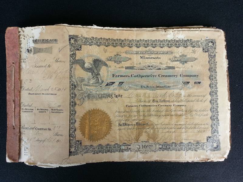 lot 10 image: Farmers Co-Operative Creamery Company Stock Book