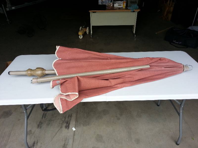 lot 100 image: Patio Table Umbrella Dusty Rose
