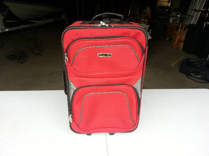 lot 106 image: Prodigy Carry-on Suitcase w Tote Handle & Keys