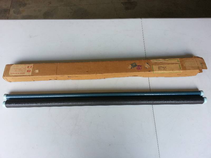 lot 120 image: Vintage Movie Projector Screen w Box