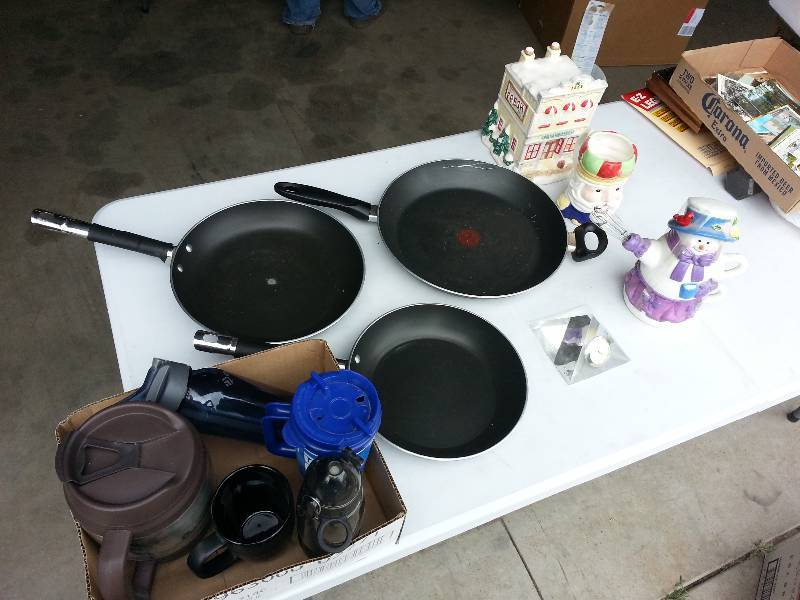 lot 163 image: A Variety Lot Pans, Holiday, Cups, etc.