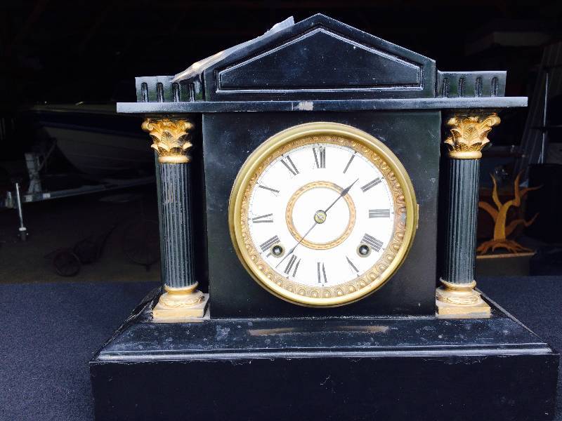 lot 16 image: Ornate Antique Ansonia Mantle Clock
