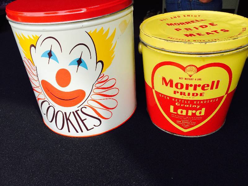lot 22 image: Vintage Cookies Tin  Morrell Lard Tin