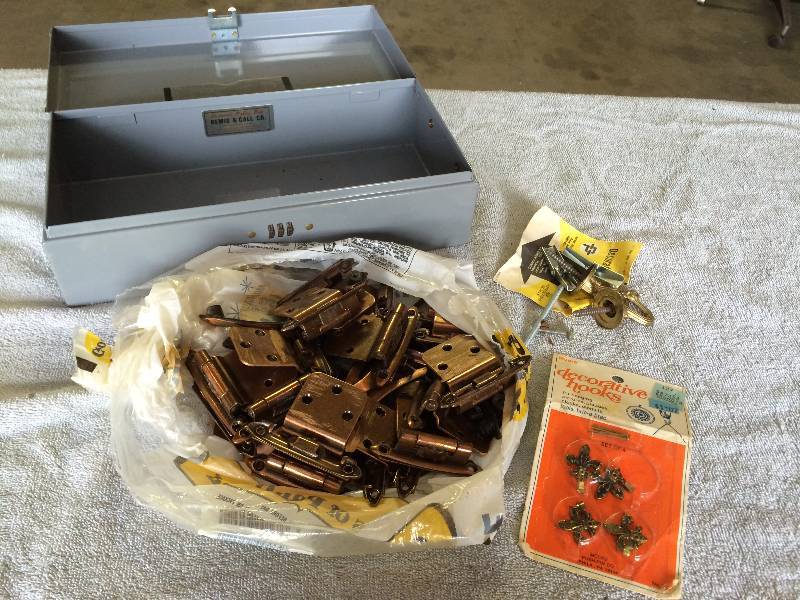lot 93 image: Large Lot of Brass Door Hinges