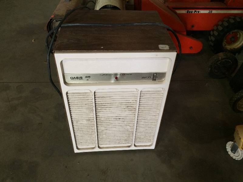 lot 159 image: Oasis Dehumidifier