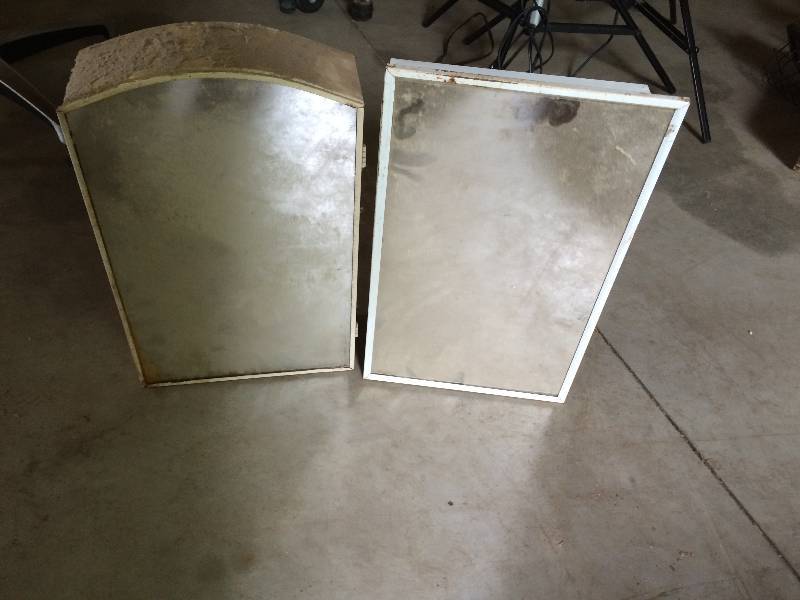 lot 156 image: Two Vintage Medicine Cabinets