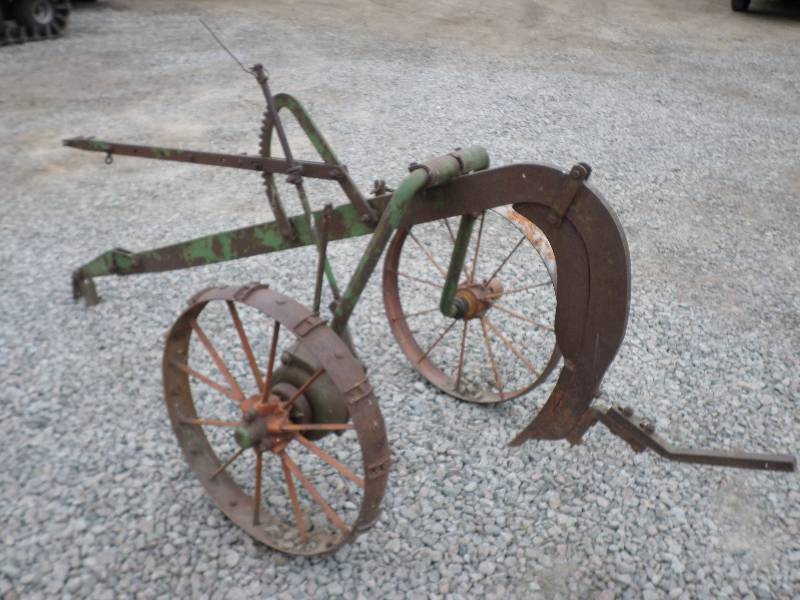 Antique Heavy Duty Pin-Hitch Plow W...