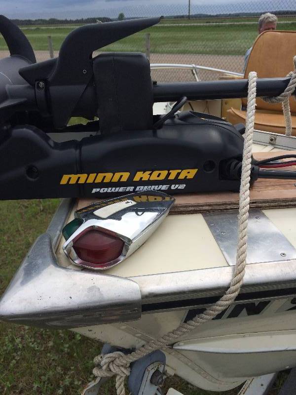 1975 16ft Lund Boat