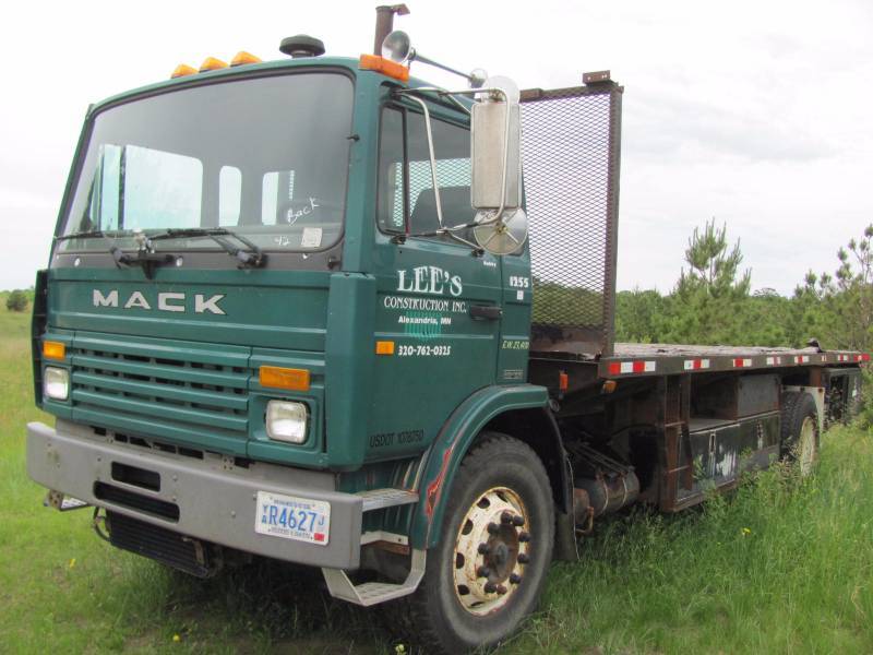 1996 Mac Flatbed Truck