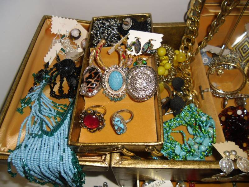 lot 4 image: Lots of Jewelry and a Jewelry Box