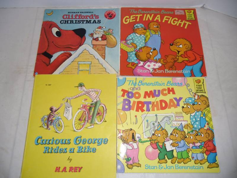 lot 12 image: Lot 26 Vintage Childrens Books 1930- 1990s