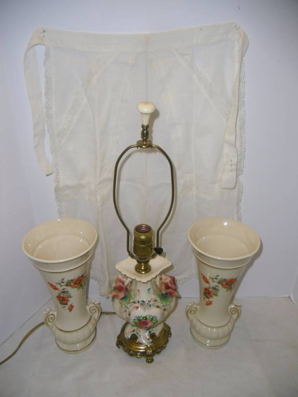 lot 23 image: Deco Classics- Lamp with Figural Roses lamp and 2 Floral Vases