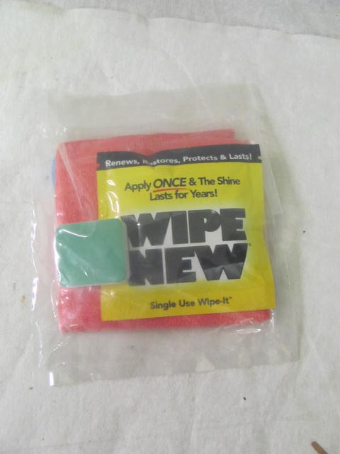 As Seen On TV Wipe New Headlight Restore Kit