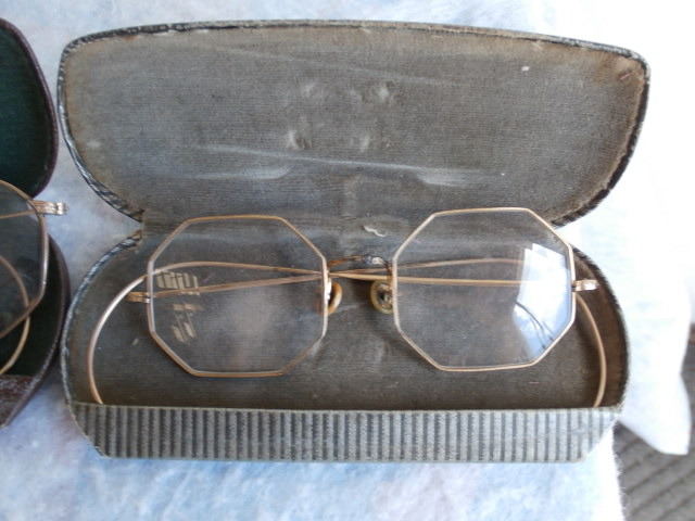 3 pr glasses