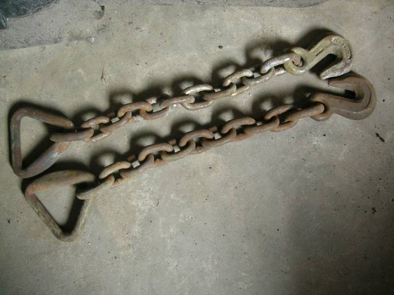 2 chain straps