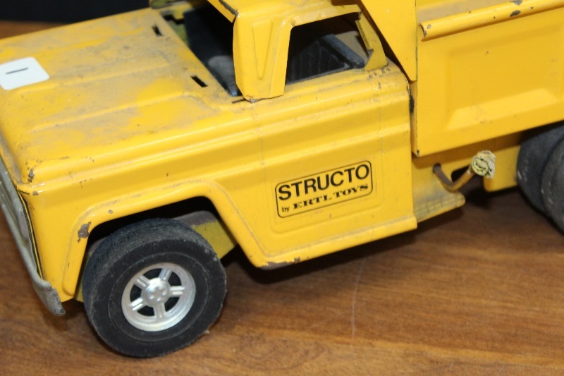 lot 1C image: Vintage ERTL Dump Truck and Matching Nylint Trailer