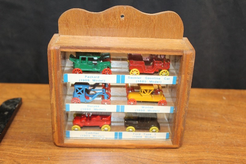 lot 15 image: Antique Cars in Display Case