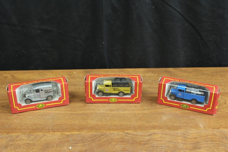 lot 16 image: Cameo Collector Cars