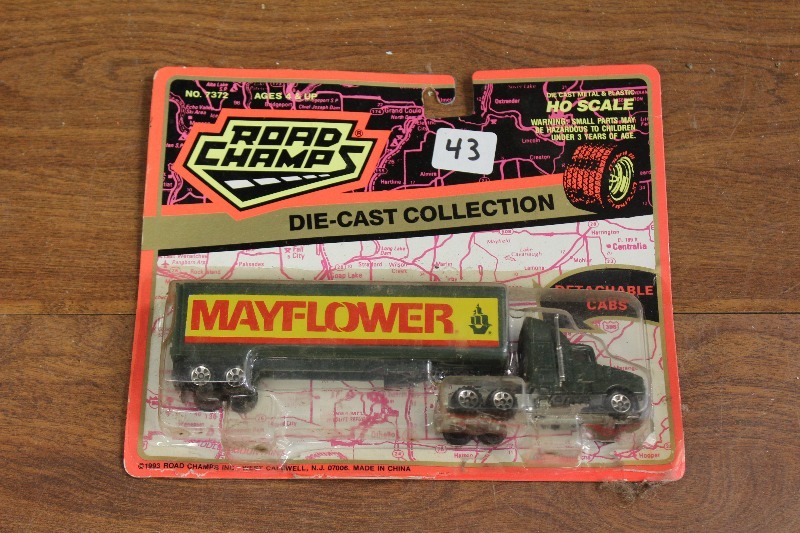 lot 43 image: Mayflower Semi Truck  Tractor NIB