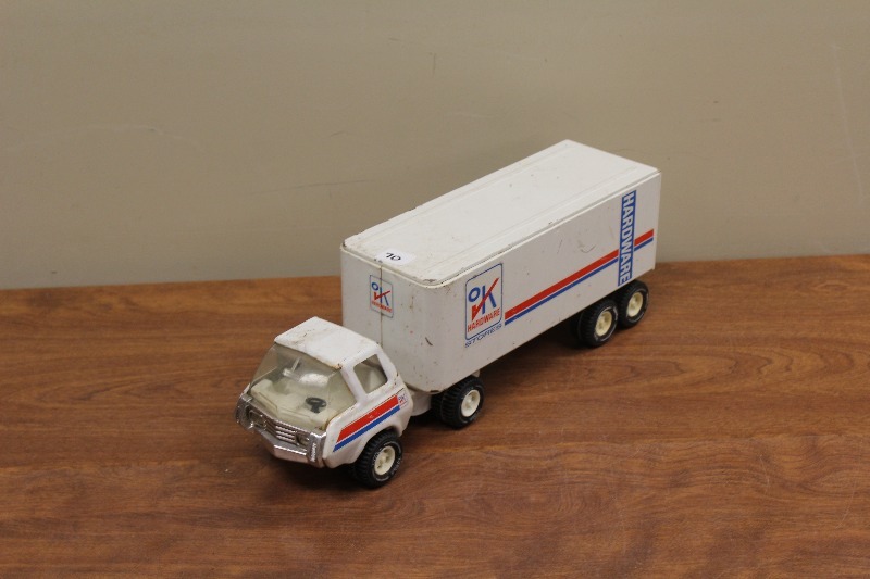 lot 70 image: Tonka OK Hardware Truck  Tractor
