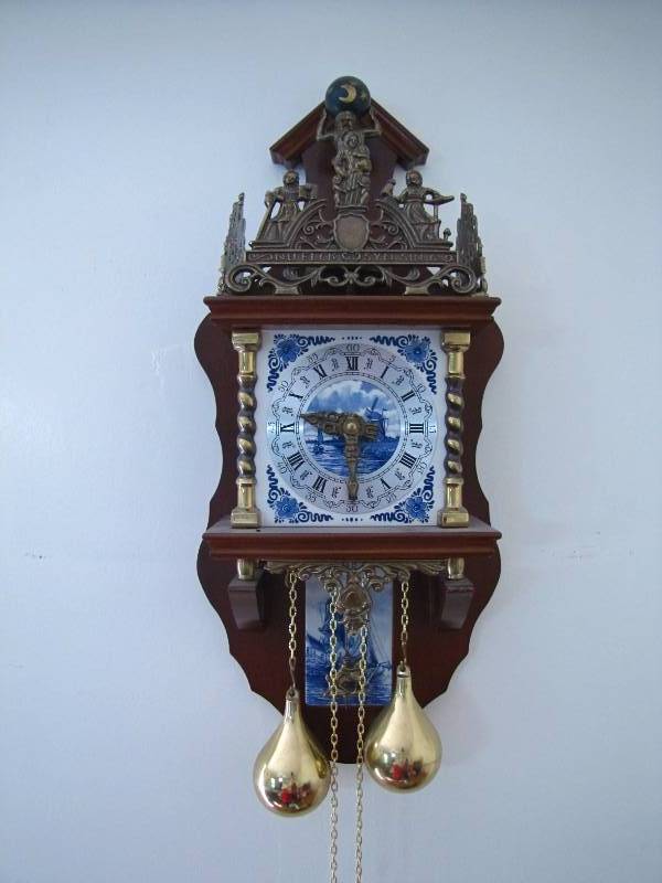 lot 31 image: Vintage Holland Wall Clock...beautiful piece