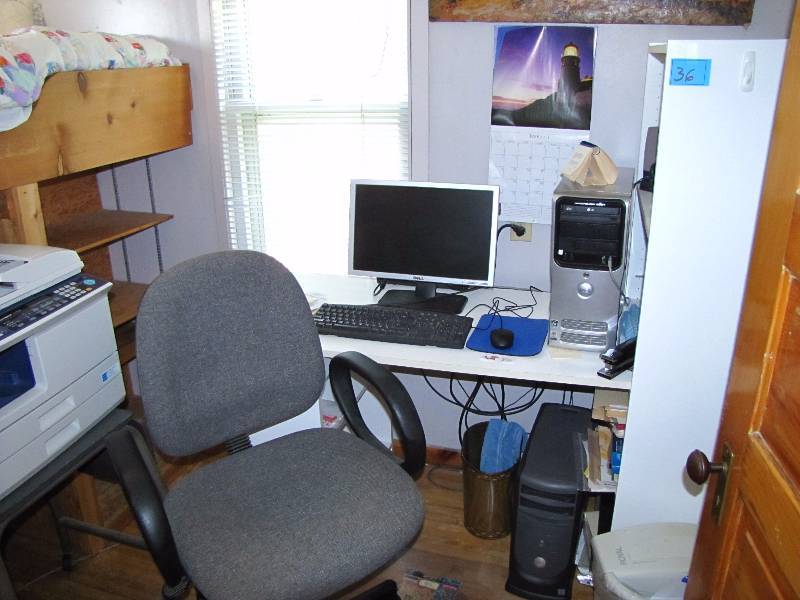 lot 36 image: Office deskshelf unit & Office chair