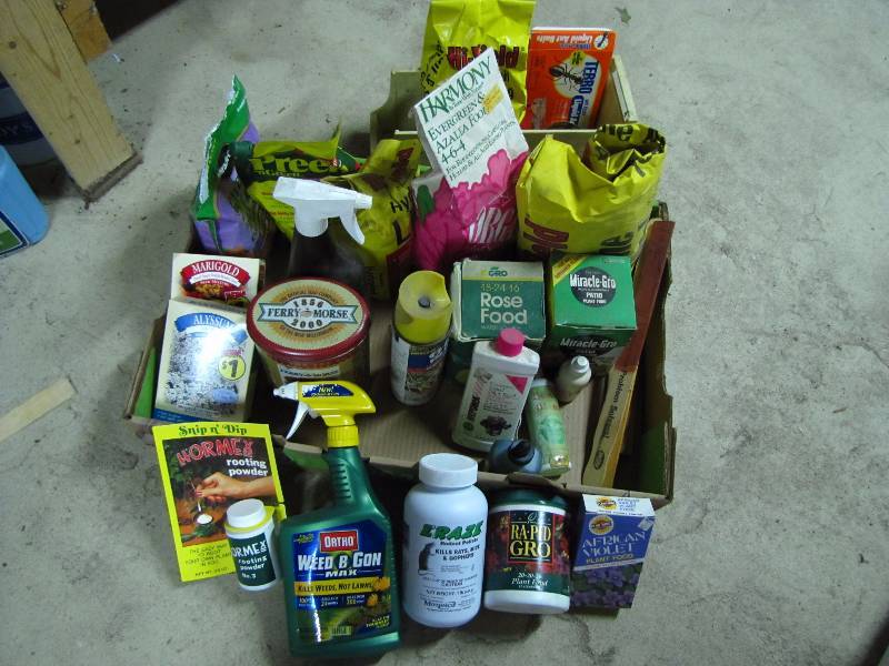 lot 50 image: Garden chemicals