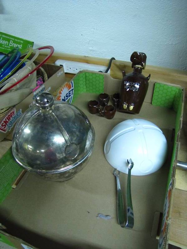 lot 65 image: Vintage metal ice bucket & ceramic liquor bottle