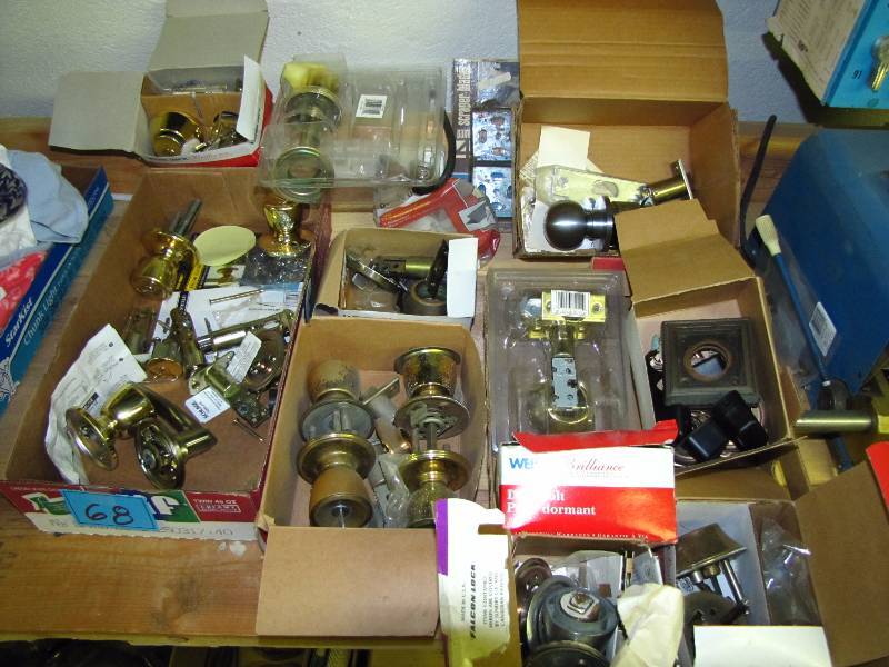 lot 68 image: large lot of door locks & sets