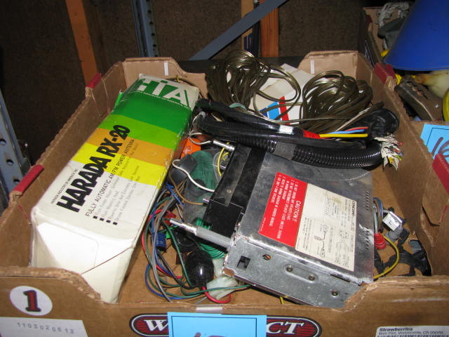 lot 159 image: car audio items