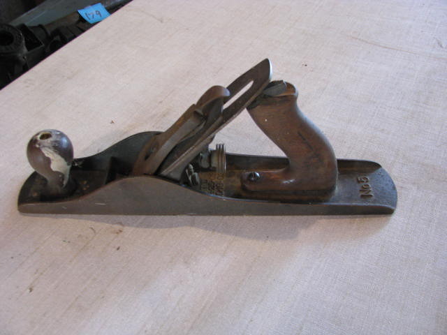 lot 164 image: Vintage Stanley Bailey plane