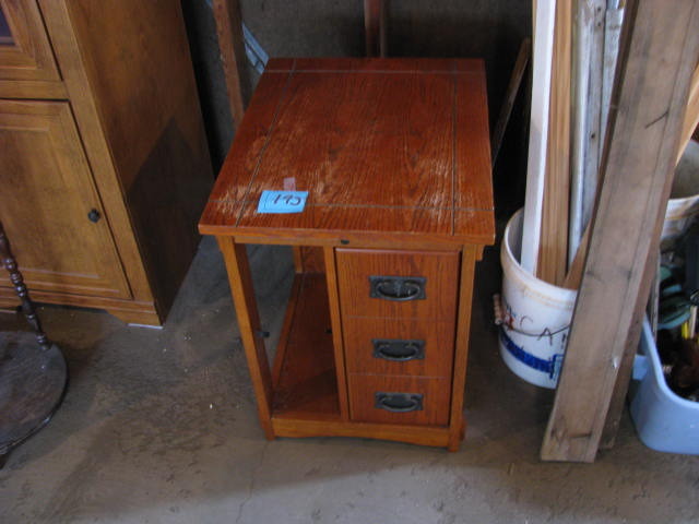 lot 193 image: mission style end table